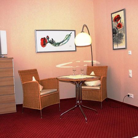 Hotel Roemischer Kaiser Bernkastel-Kues Exterior photo