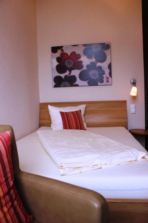 Hotel Roemischer Kaiser Bernkastel-Kues Room photo